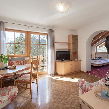 Trinnerhof- Hof Chalets Und Obsthof Mit Zimmer Natz-Schabs Exteriör bild