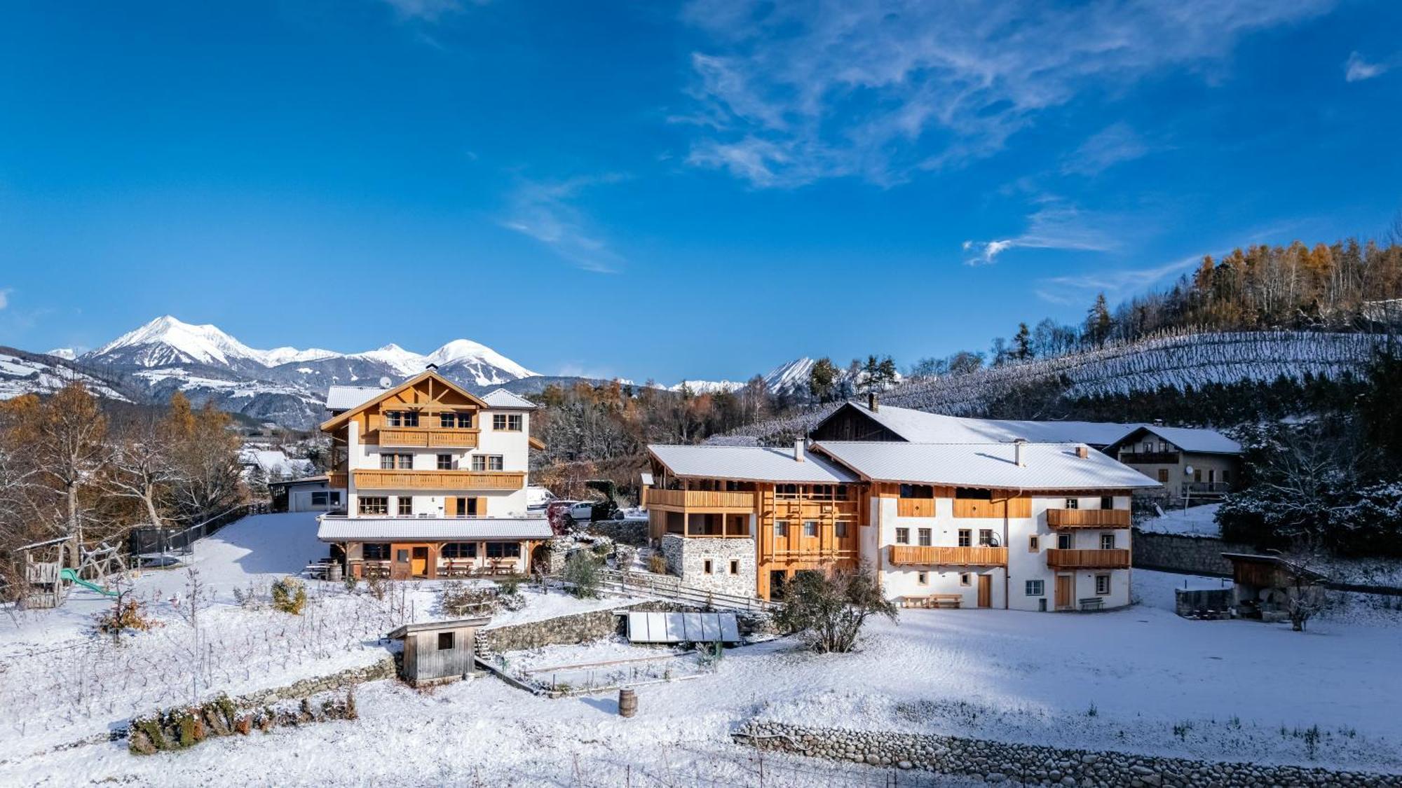 Trinnerhof- Hof Chalets Und Obsthof Natz-Schabs Exteriör bild