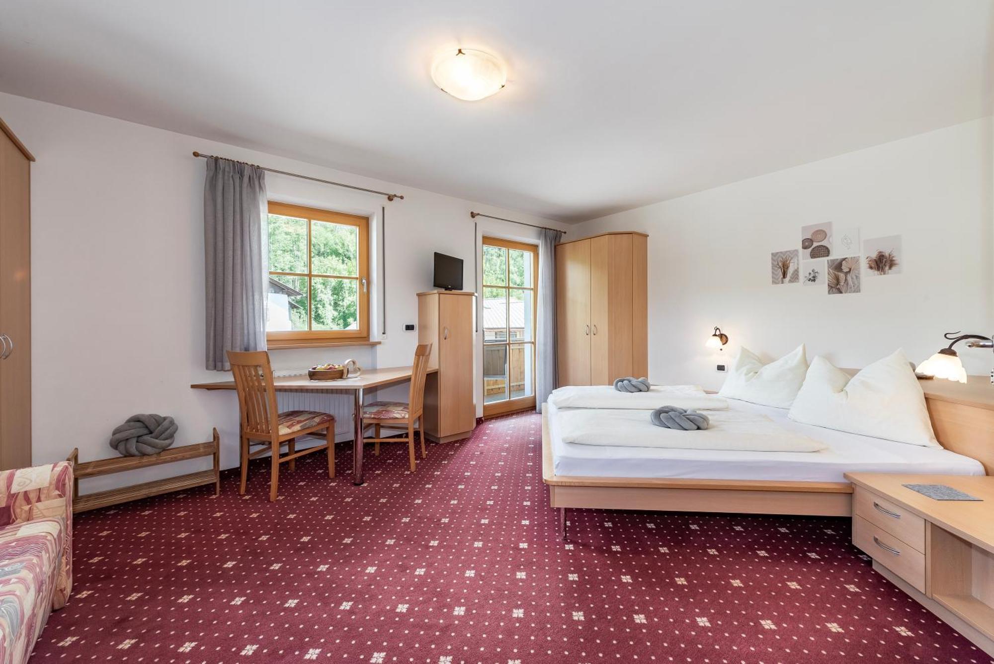 Trinnerhof- Hof Chalets Und Obsthof Natz-Schabs Exteriör bild