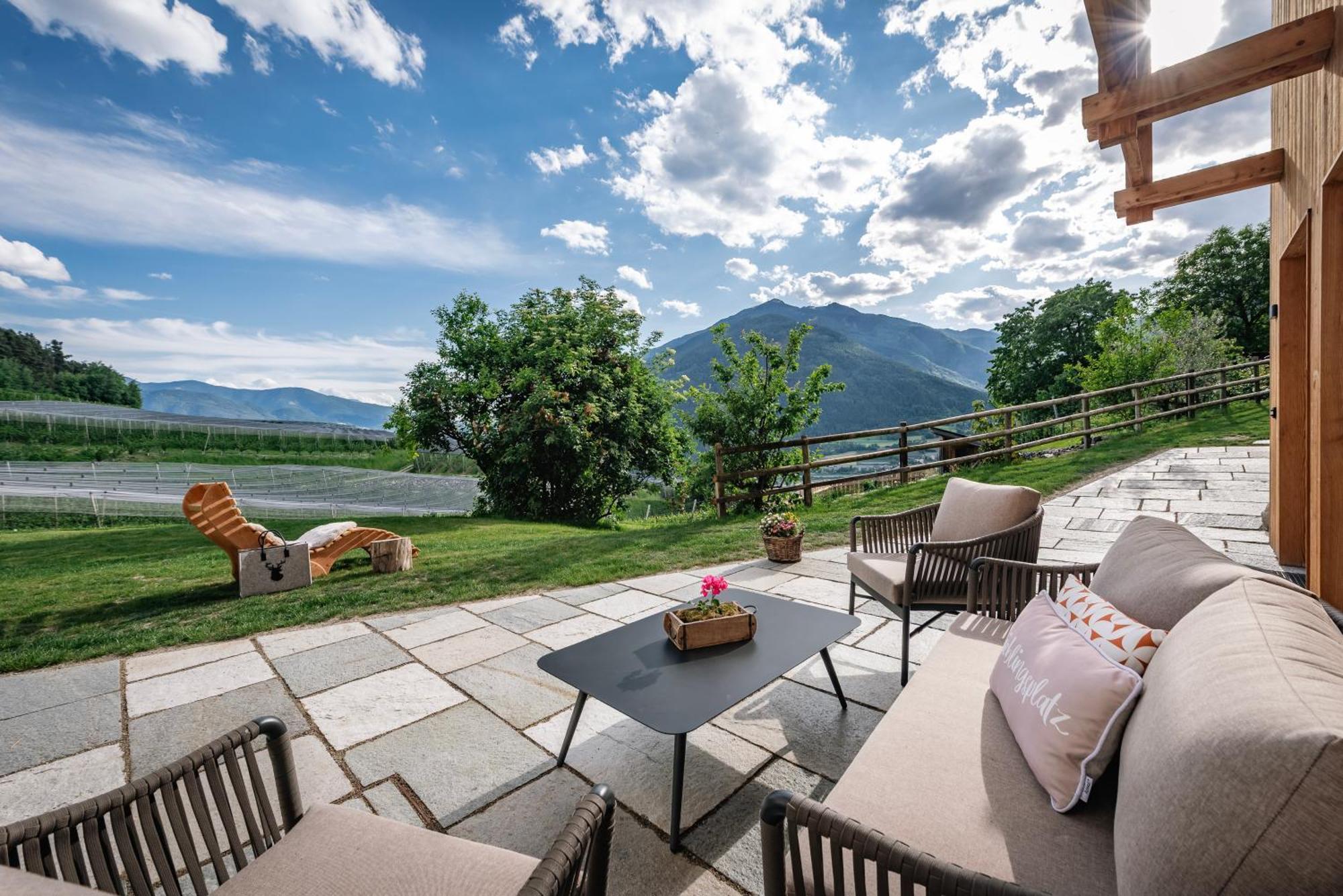 Trinnerhof- Hof Chalets Und Obsthof Natz-Schabs Exteriör bild